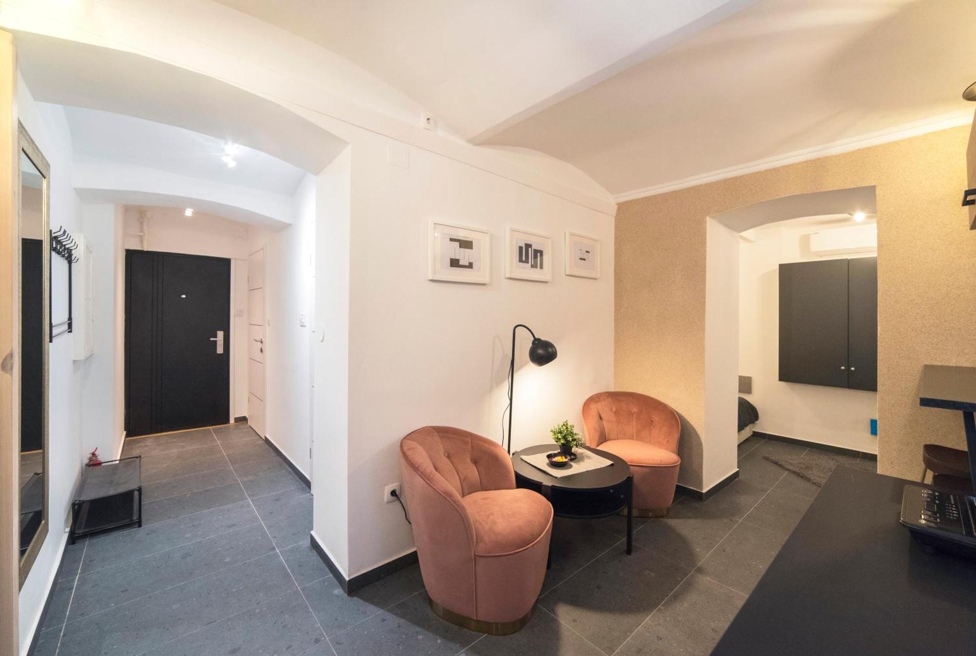 Manuela Varsavska Studio Apartments Zagabria Esterno foto